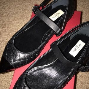 Ballerina black Valentino shoes!